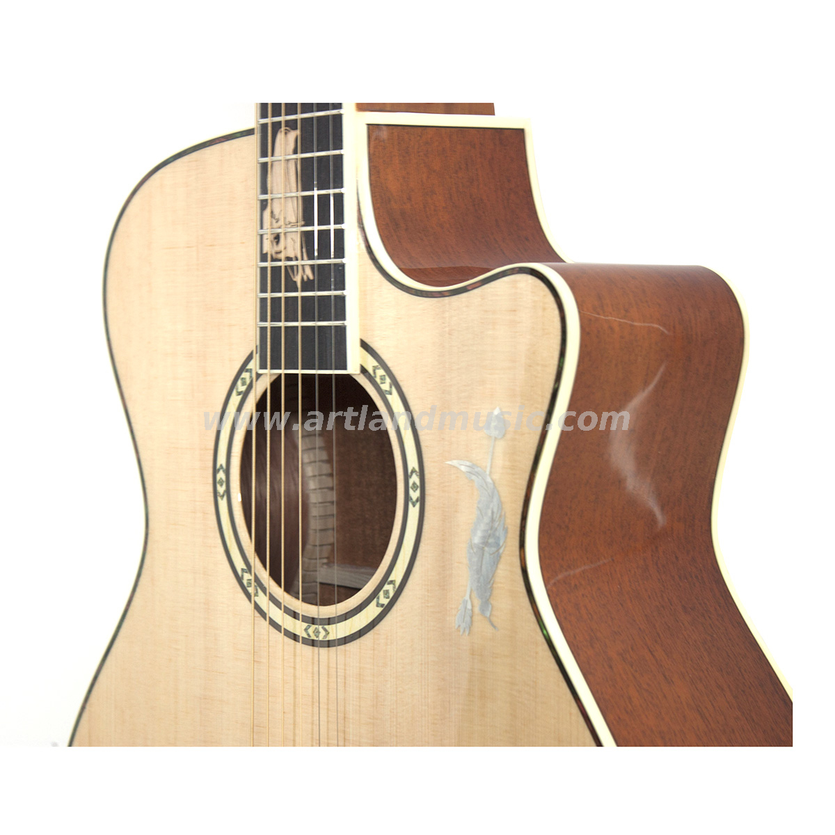 41'' Akustikgitarre mit massiver Fichtendecke und Sapele-Rückseite (AG4213)